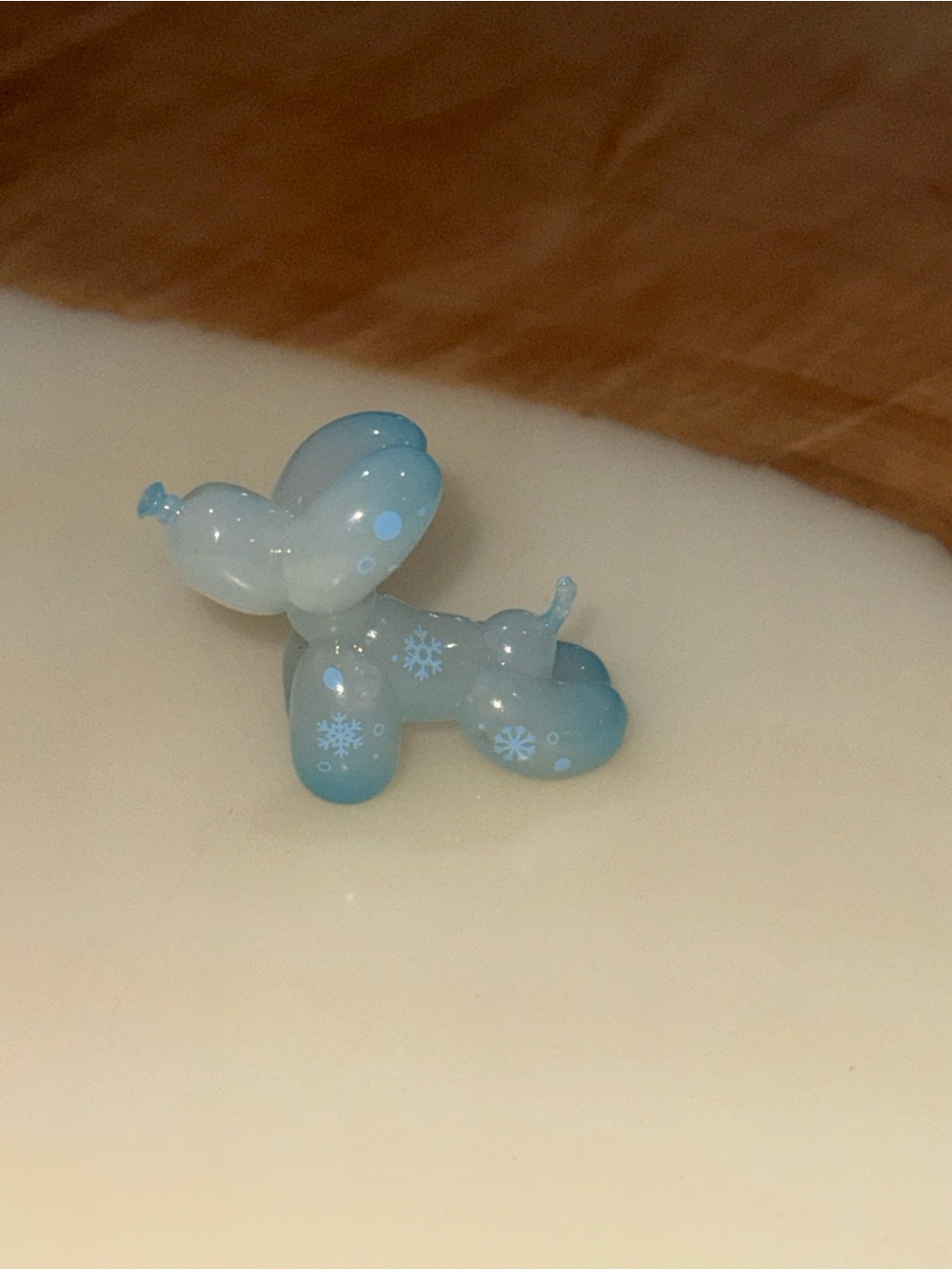 Happy Balloon Dog - Snowflakes
